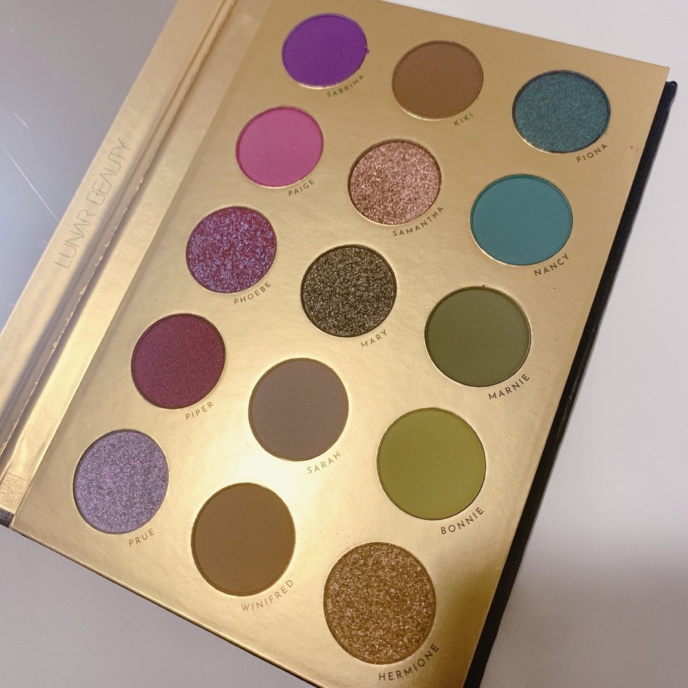 Lunar Beauty Moon Spell Eyeshadow Palette